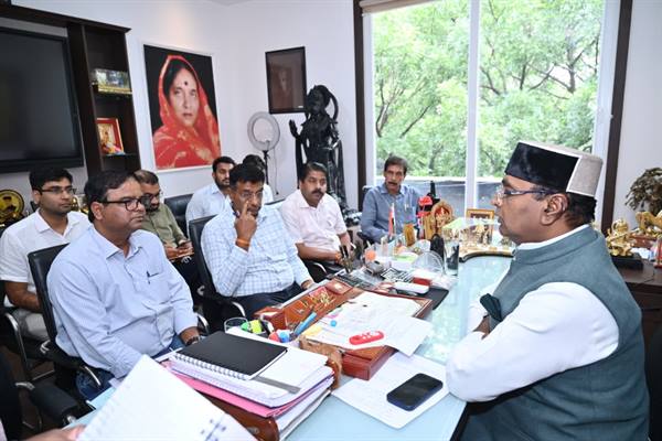 प्रभात चौराहा फ्लाईओवर में देरी पर सख्त हुए मंत्री सारंग, PWD अधिकारियों पर की नाराजगी व्यक्त
